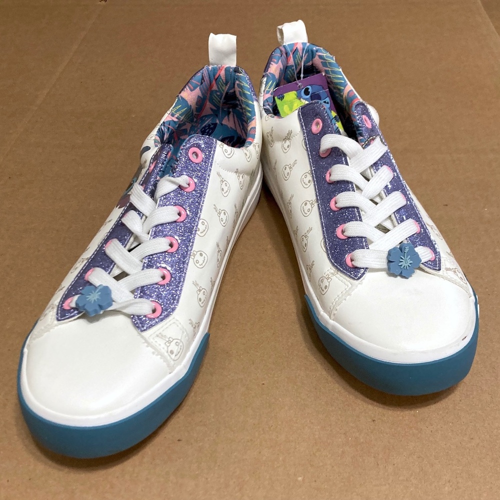 Disney Lilo & Stitch Womes Size11 Stitch Low Top Court Sneakers Lace Up Shoe NEW
